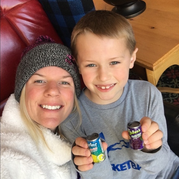 Meet your Posher, Julia - Picture 2 of 6